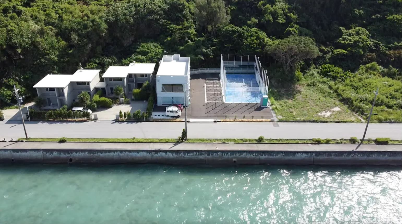 グランディオーソパデル沖縄ヴィラ