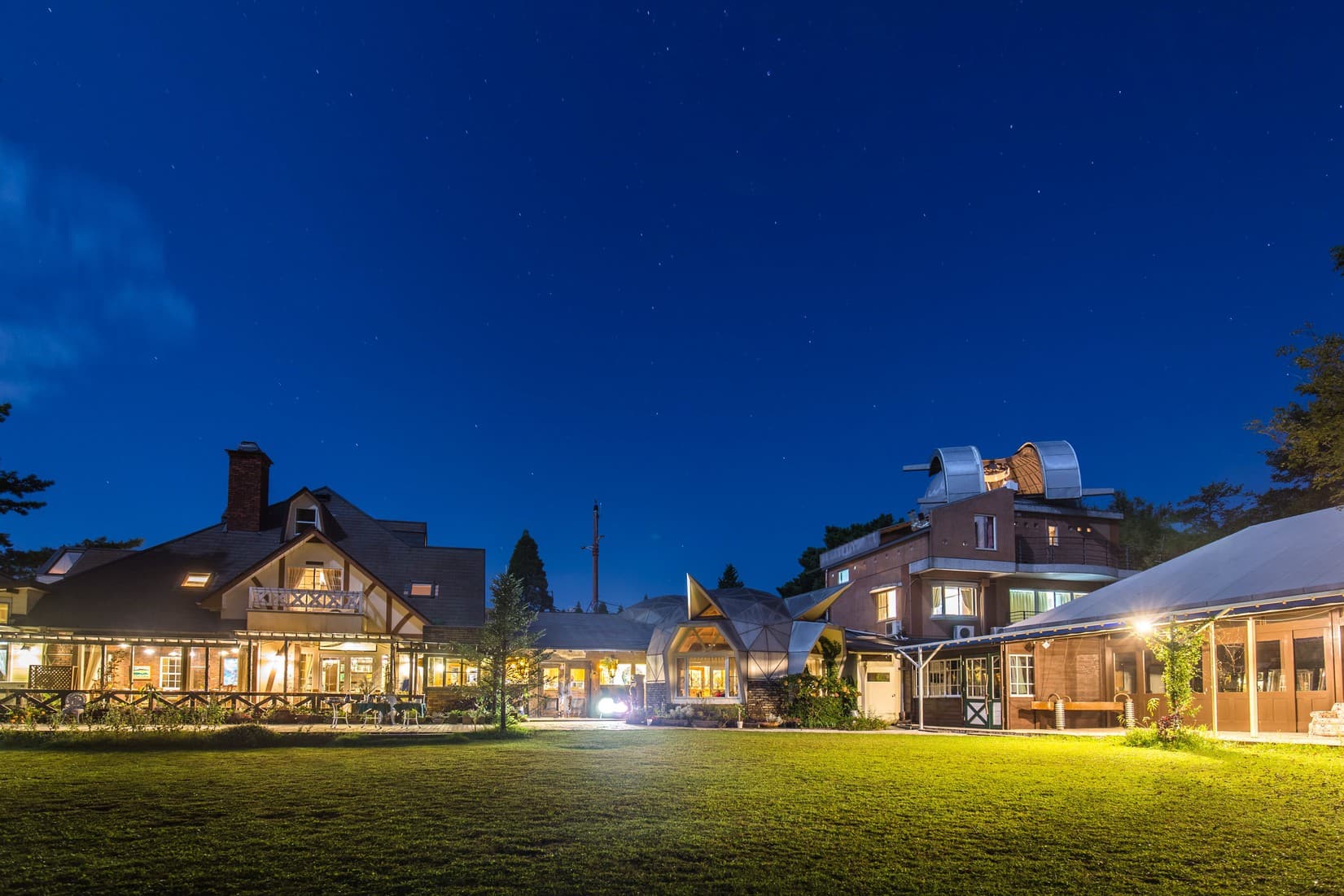 オーベルジュ「森のアトリエ」 南阿蘇ルナ天文台