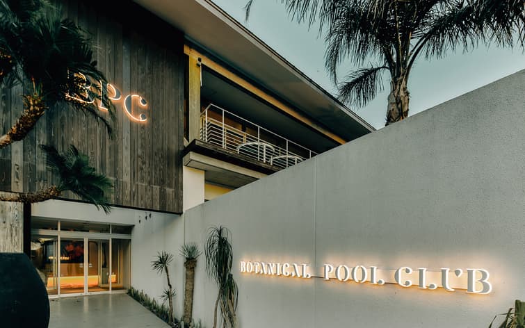 BOTANICAL POOL CLUB