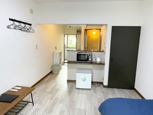 アルピエe207号室 軽自動車のみ無料駐車場あります。 ^