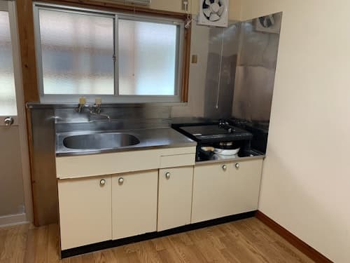 EBISUYA F-201/民泊