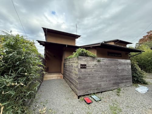 一棟貸し【ルネ伊豆山VILLA134】相模湾を眼下に望む温泉付きの宿/民泊