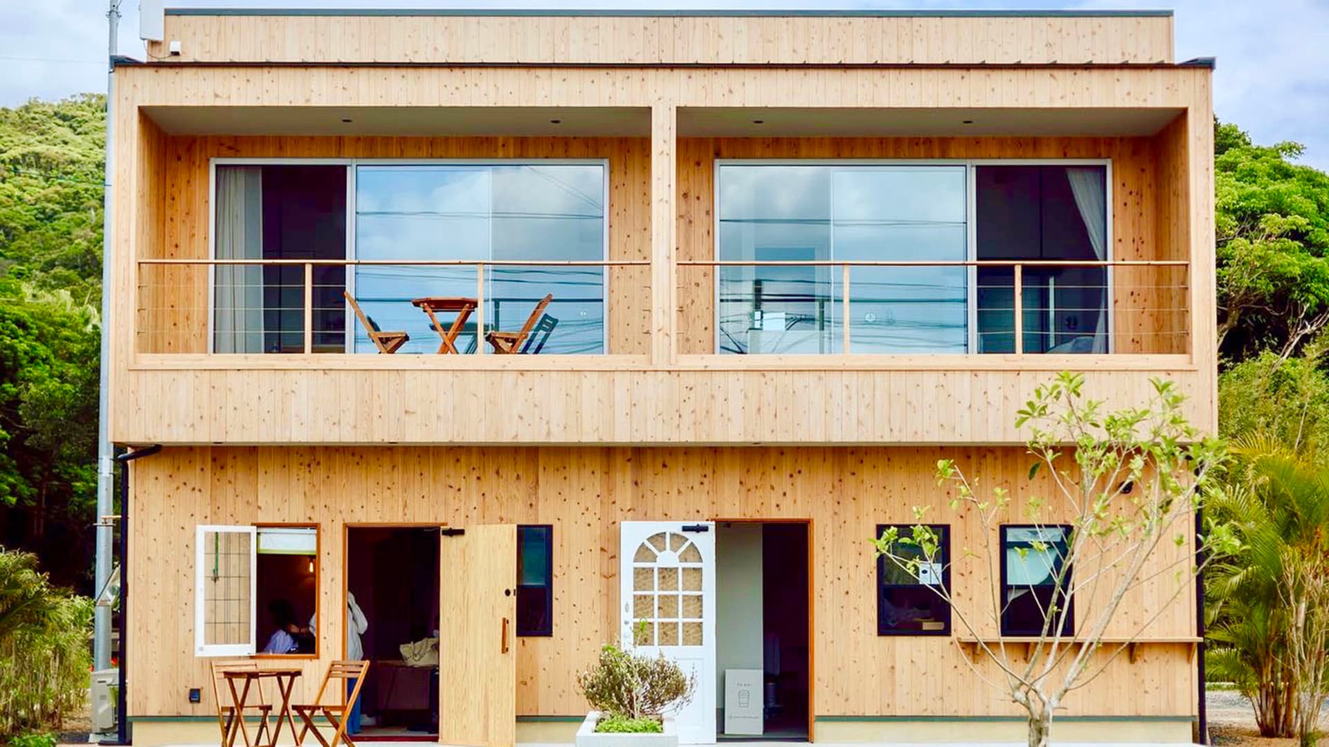 HOLLY CAMP CASA<奄美大島>