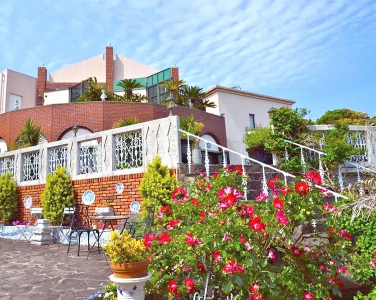 MIRADOR ミラドール(旧:アンティークホテル ら・みらどーる)