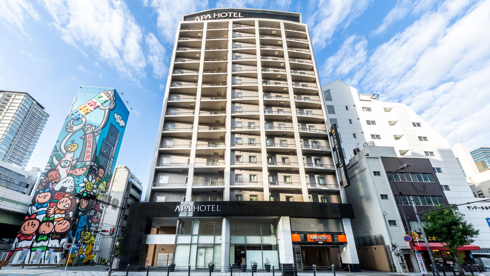 アパホテル〈御堂筋本町駅前〉