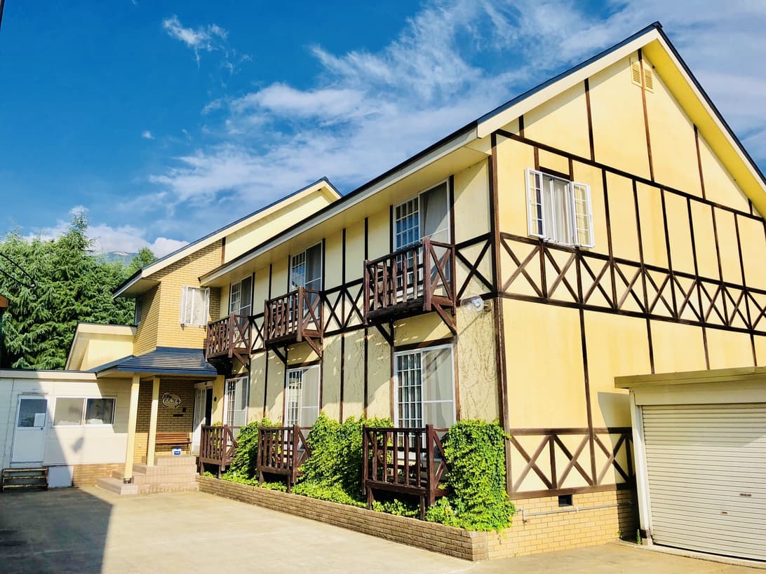 ヴィラ れんが亭