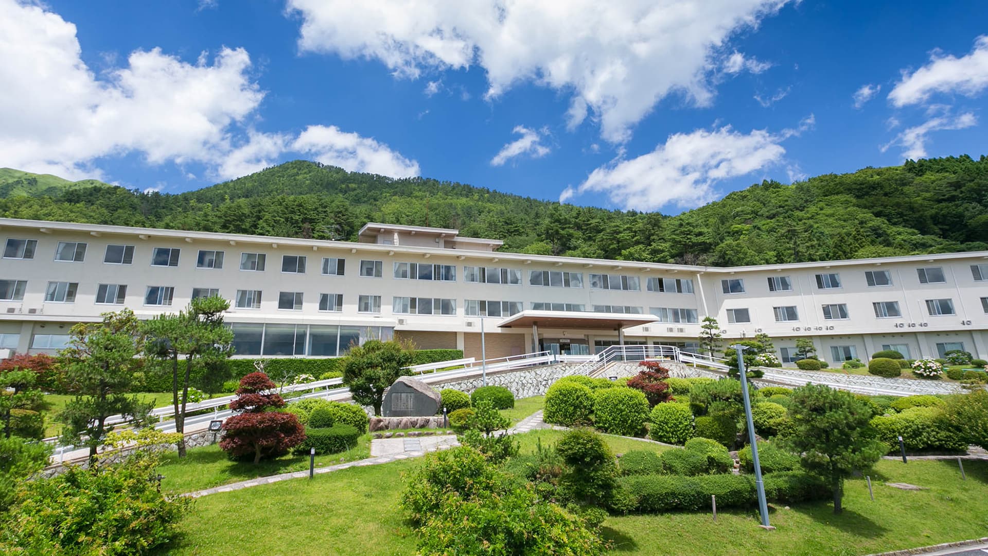 ドラマチックな自然体験に出逢える高原ホテル 三瓶温泉 さひめ野