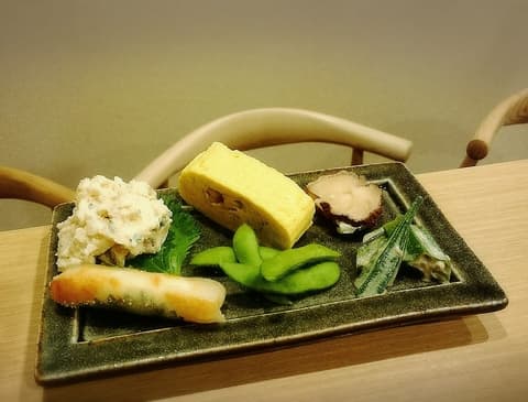 小鉢やよなよな