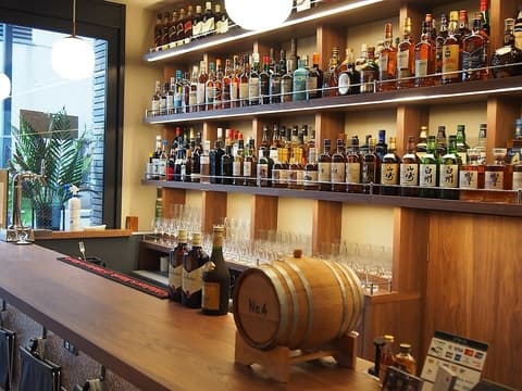 お酒の美術館 難波4丁目