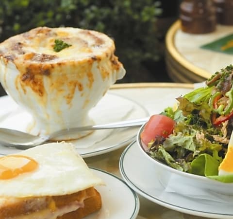 CAFE AUX BACCHANALES オーバカナル ミナモア広島店