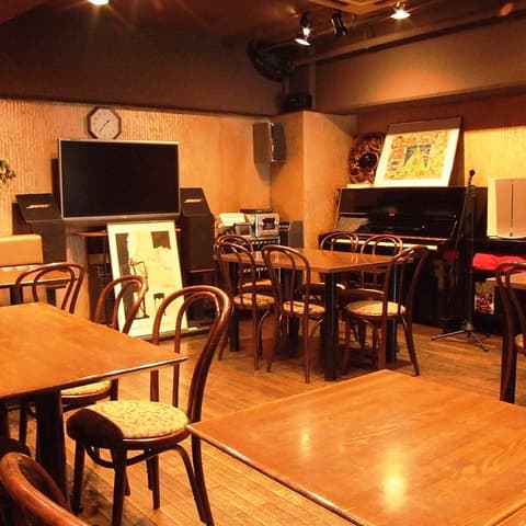 ミドルハウス Middle House