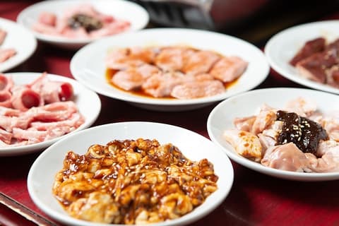 とんちゃんや さかえ