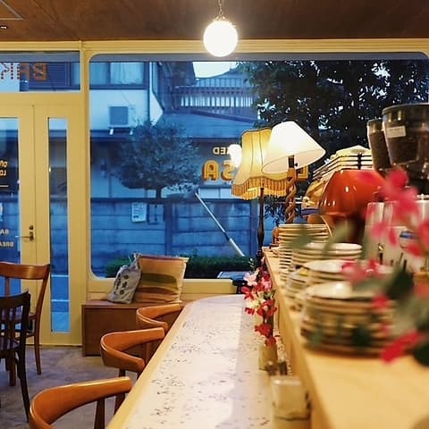 COFFEE AND BAKED LOCASA ロカーサ