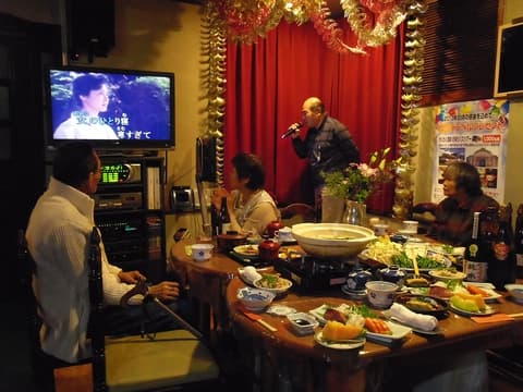 スナック喫茶シャロン