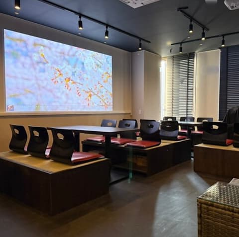 ダイニングラウンジみい