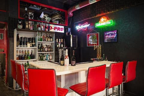 カラオケ&バー TSP ティーエスピー