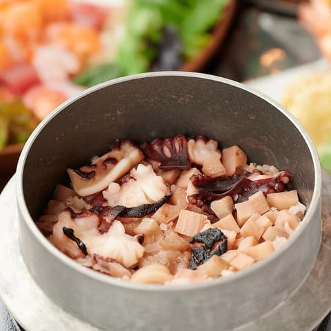 釜飯と一品料理とお酒のお店 槐 えんじゅ