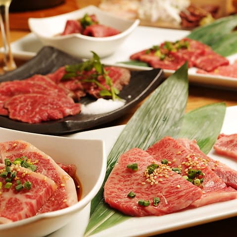 肉問屋直営 焼肉 処蔵元