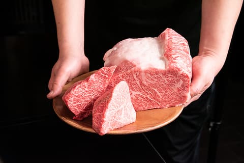 特選黒毛和牛 黒三宝