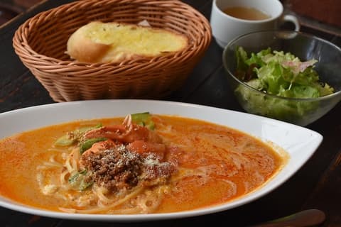 カフェ ド 10番 箕面市役所前店