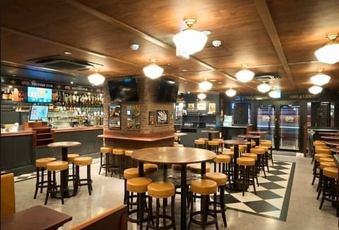 HUBエキマルシェ大阪ウメスト店