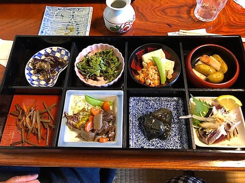 カフェ&民泊 三喜遊