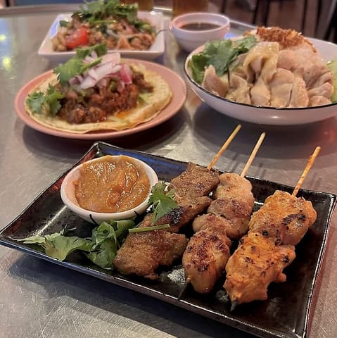 エスニック酒場 バックヤード