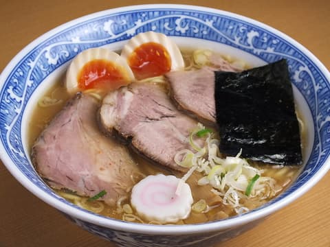 中華そば 青葉 府中店