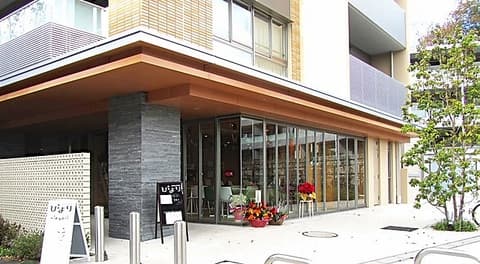 カフェといろいろ びより