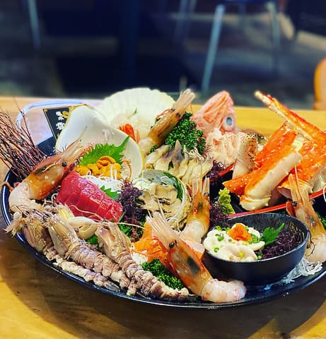 地魚 活魚 炉端焼き 魚次郎