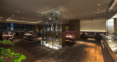 THE DINING シノワ唐紅花&鉄板フレンチ蒔絵