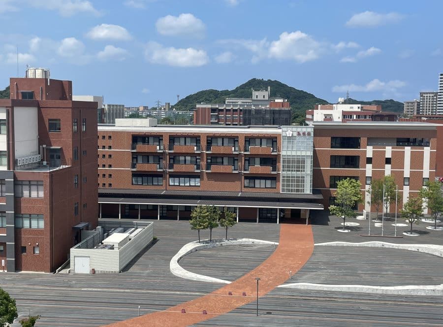 九州女子短期大学